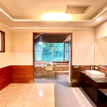 Wulai Sunglyu Hot Spring Resort Extérieur photo