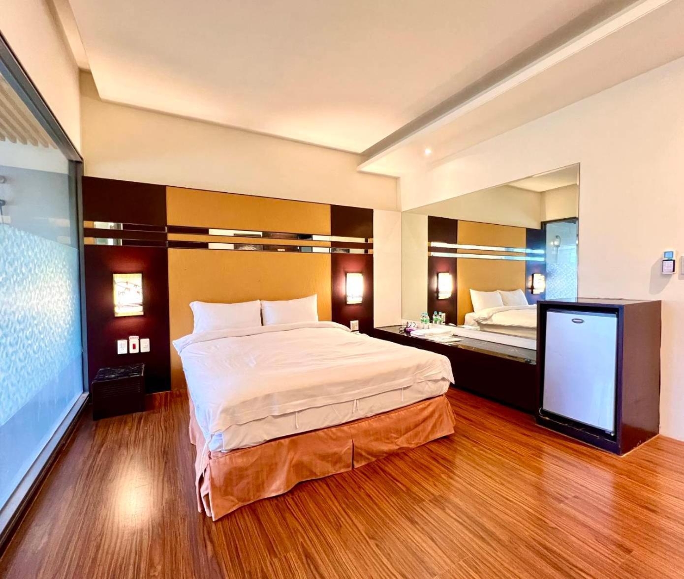 Wulai Sunglyu Hot Spring Resort Extérieur photo