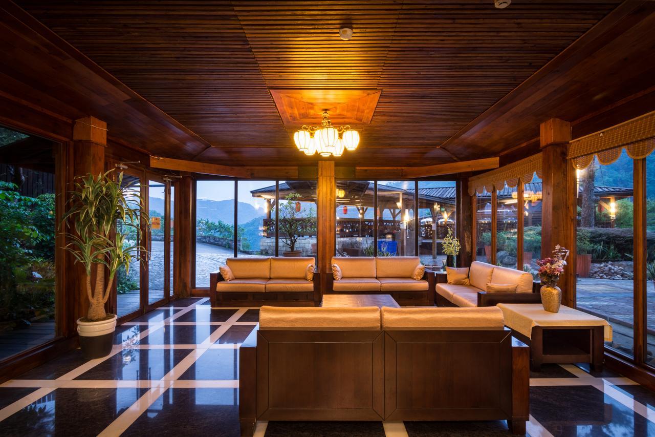 Wulai Sunglyu Hot Spring Resort Extérieur photo
