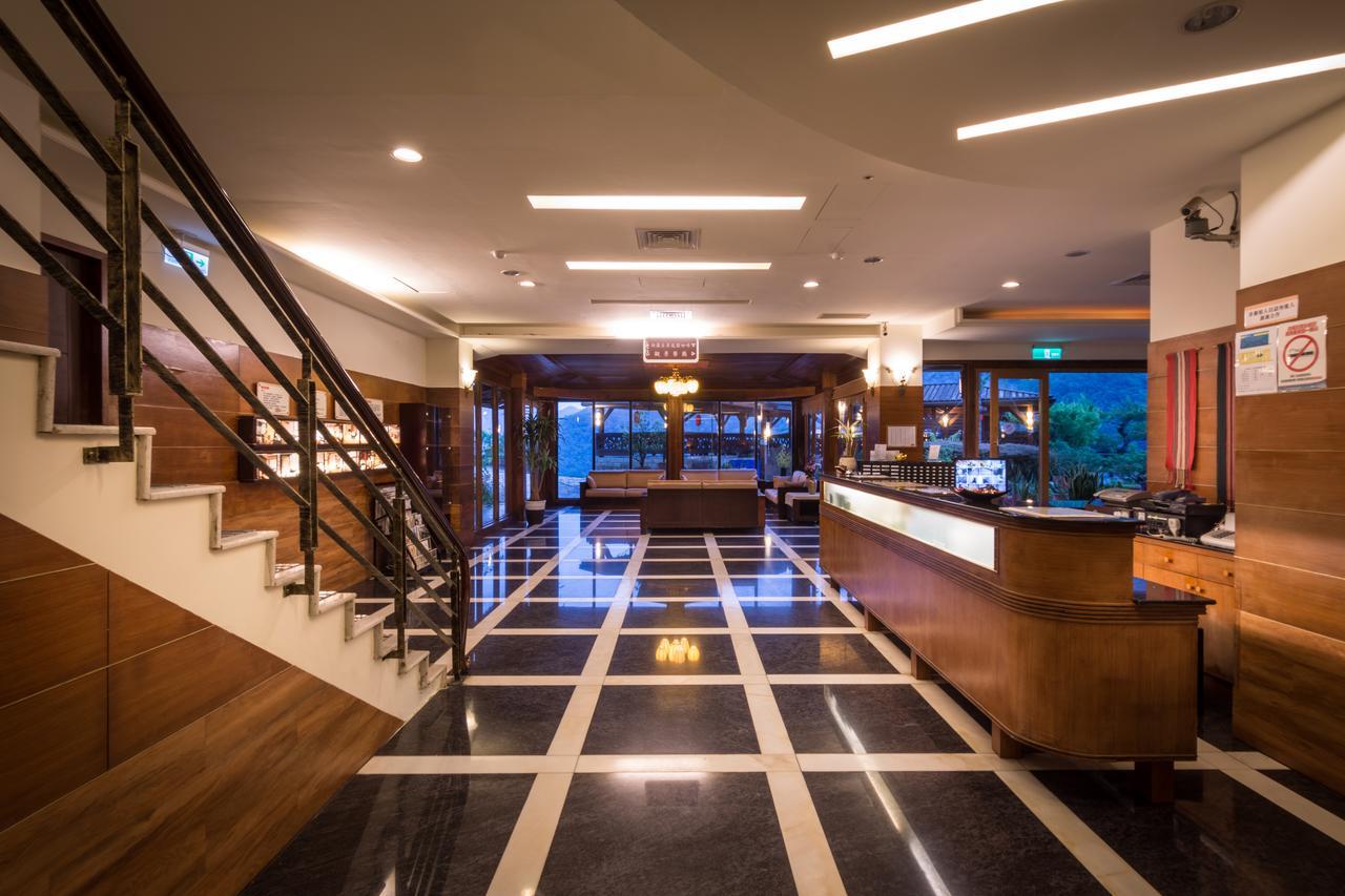 Wulai Sunglyu Hot Spring Resort Extérieur photo
