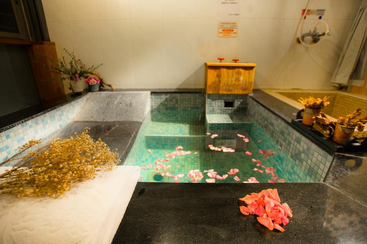 Wulai Sunglyu Hot Spring Resort Extérieur photo