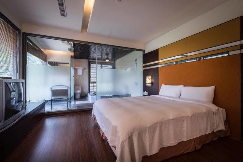 Wulai Sunglyu Hot Spring Resort Extérieur photo